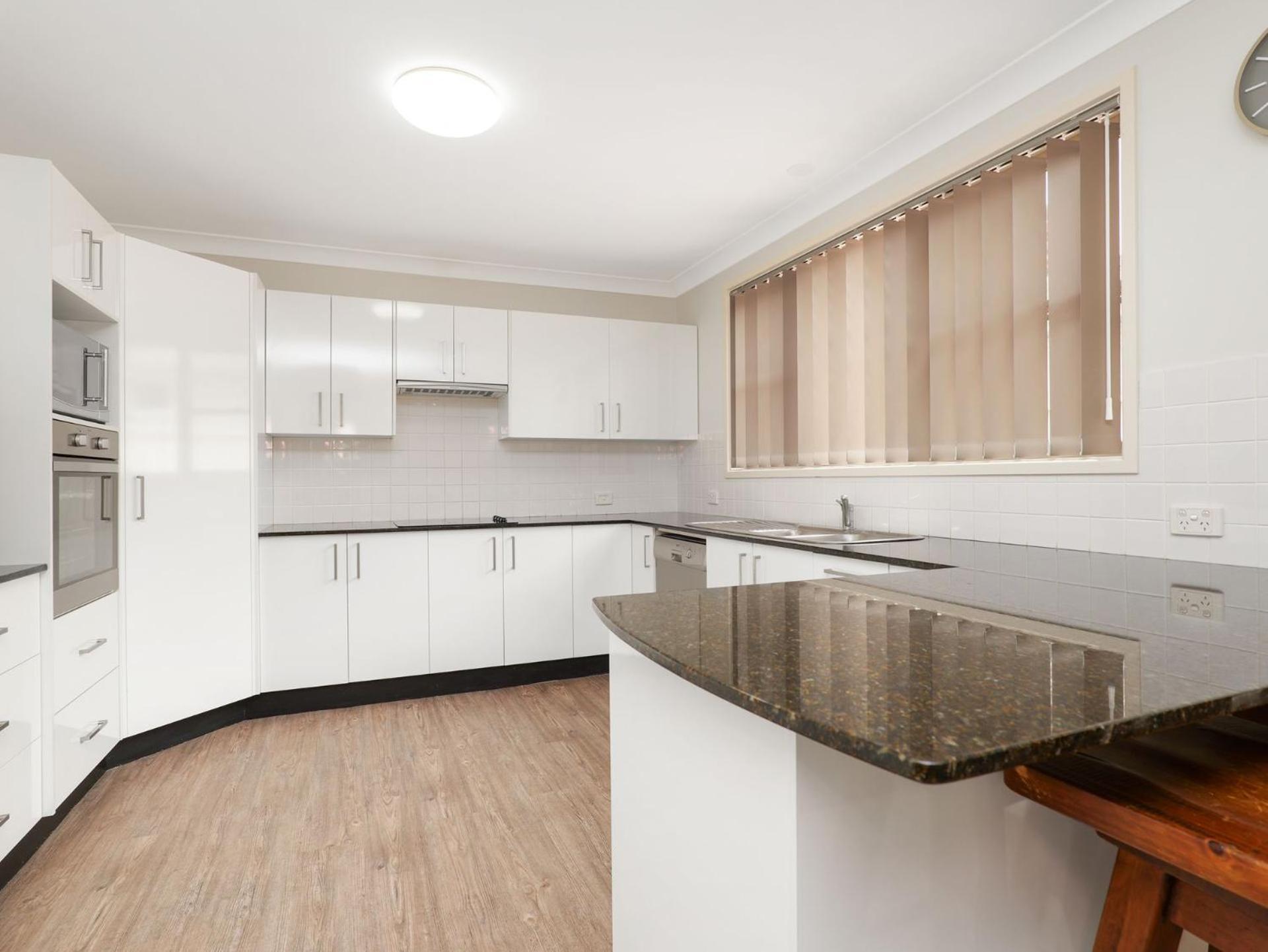 Holiday home Spacious Modern Walk To The Nelson Bay